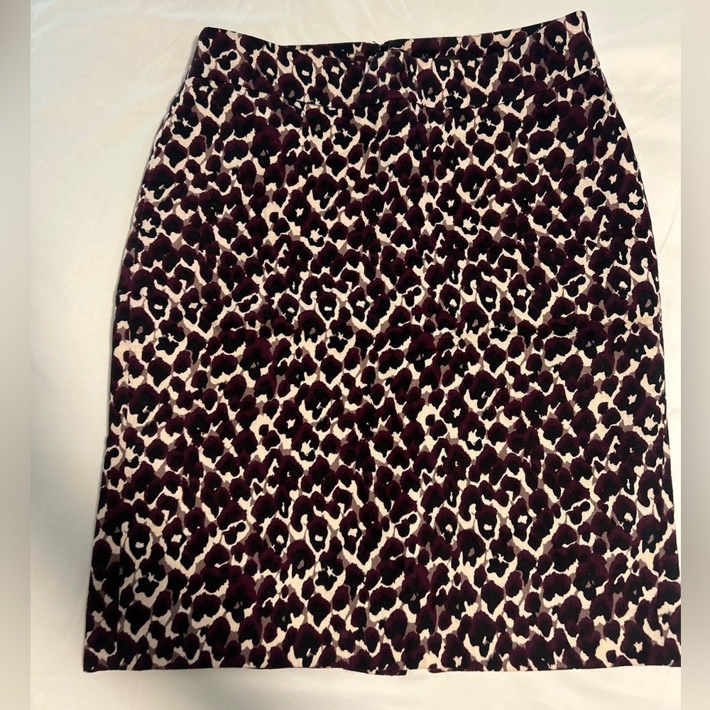 Ann Taylor size 4 deep purple Leopard Print Women's Skirt